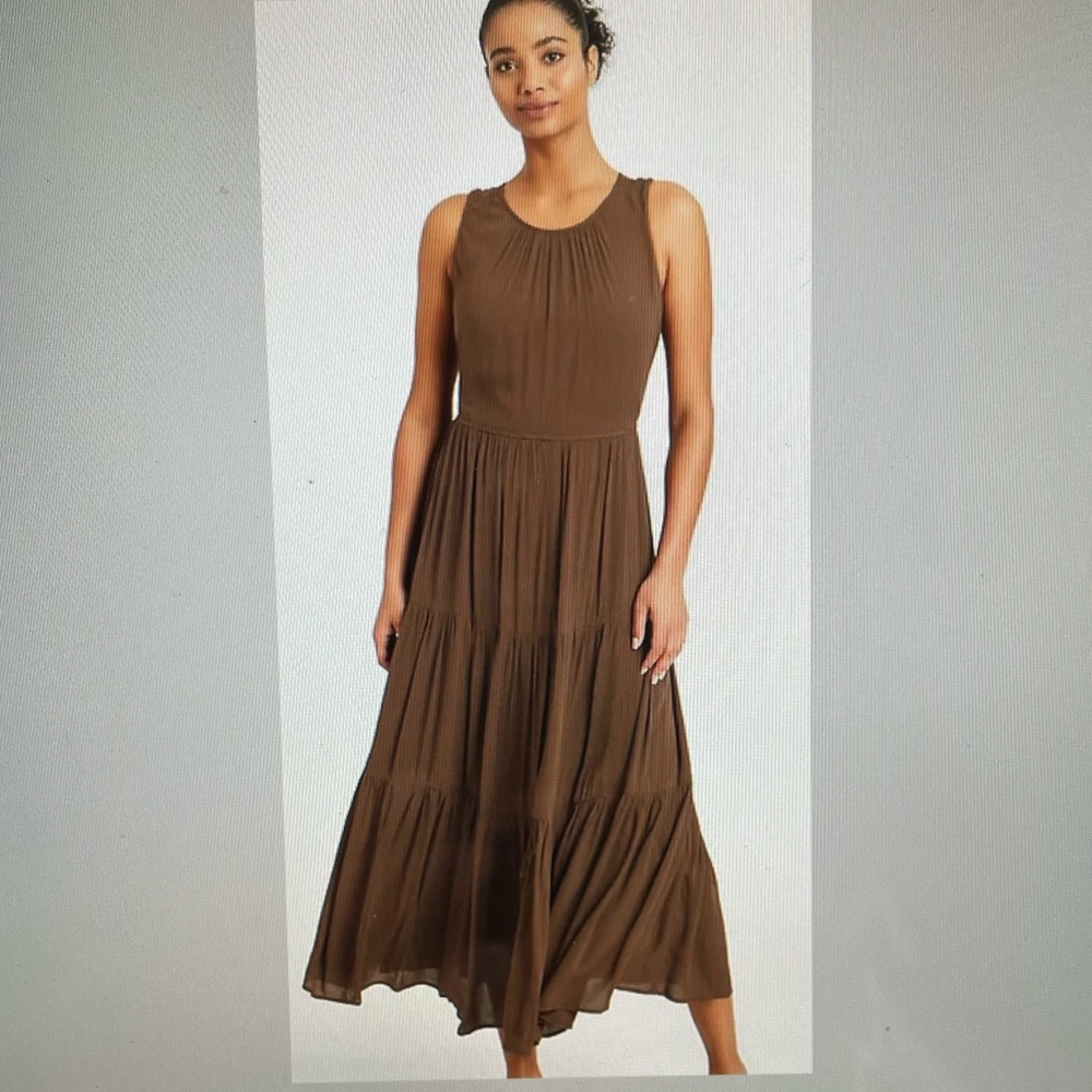 Banana republic brown tiered maxi. Size small. Worn once.
